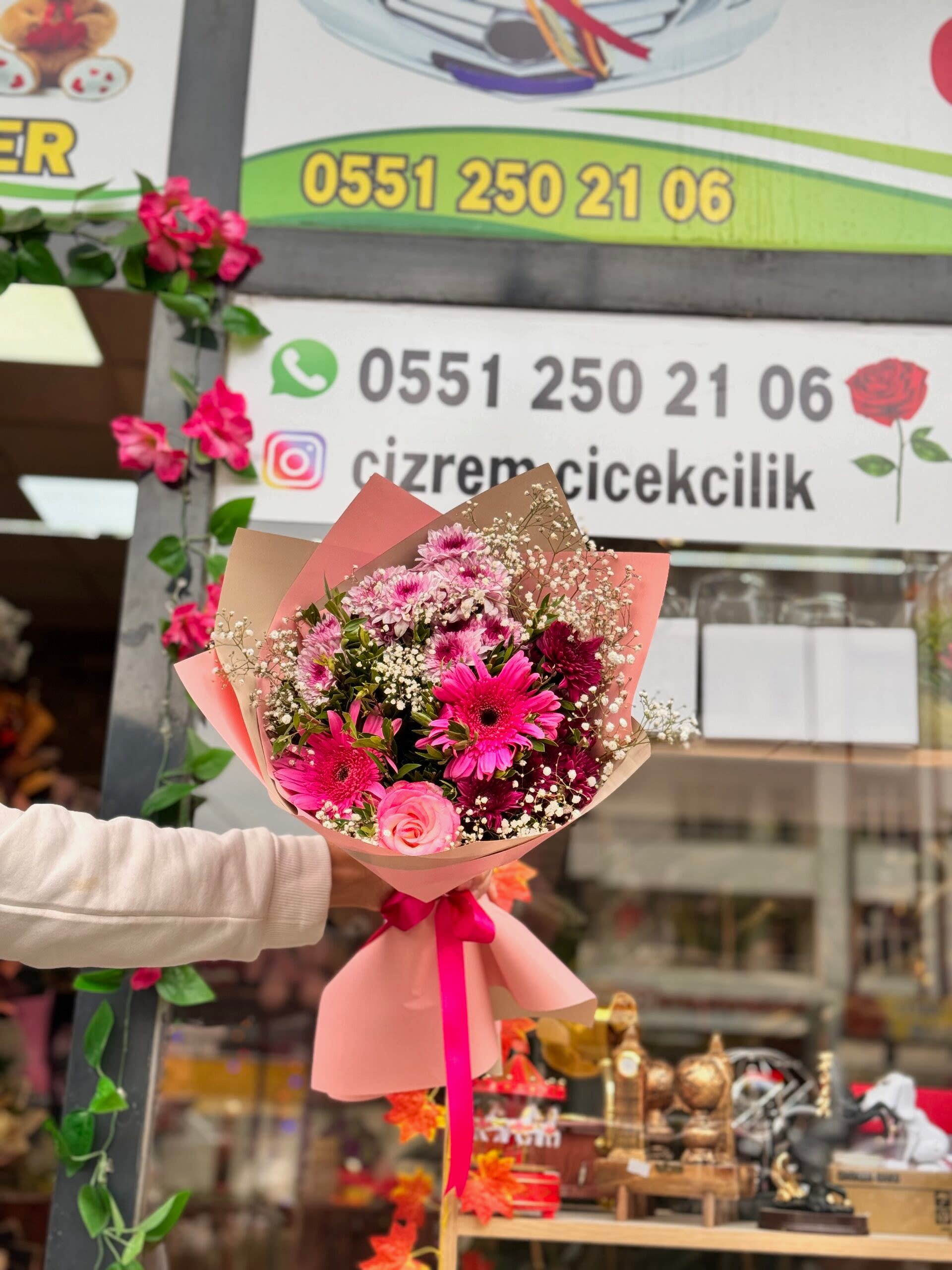 Cizre Karışık Çiçek Buketi – Hızlı Teslim - Görsel 5