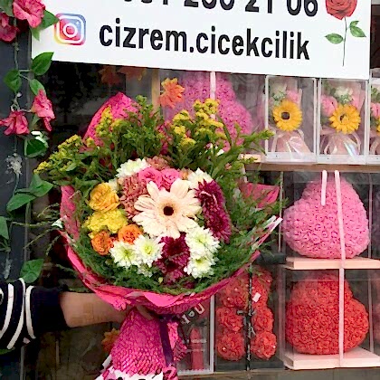 Lüks Karışık Çiçek Buketi
